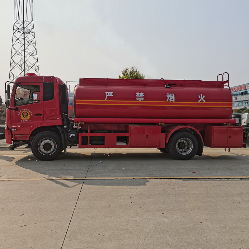 Dongfeng 4*2 15m³ oil tank truck