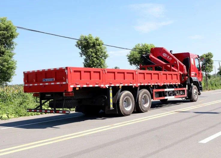 Dongfeng 6×4 10T Knuckle Boom Crane