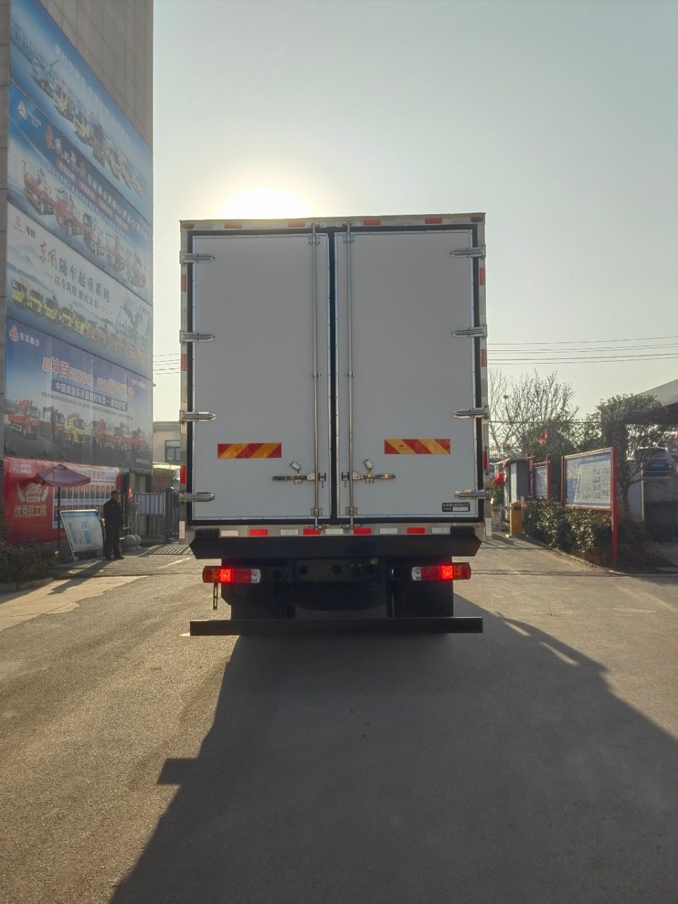 FOTON 6.8m E6 Refrigerated Truck