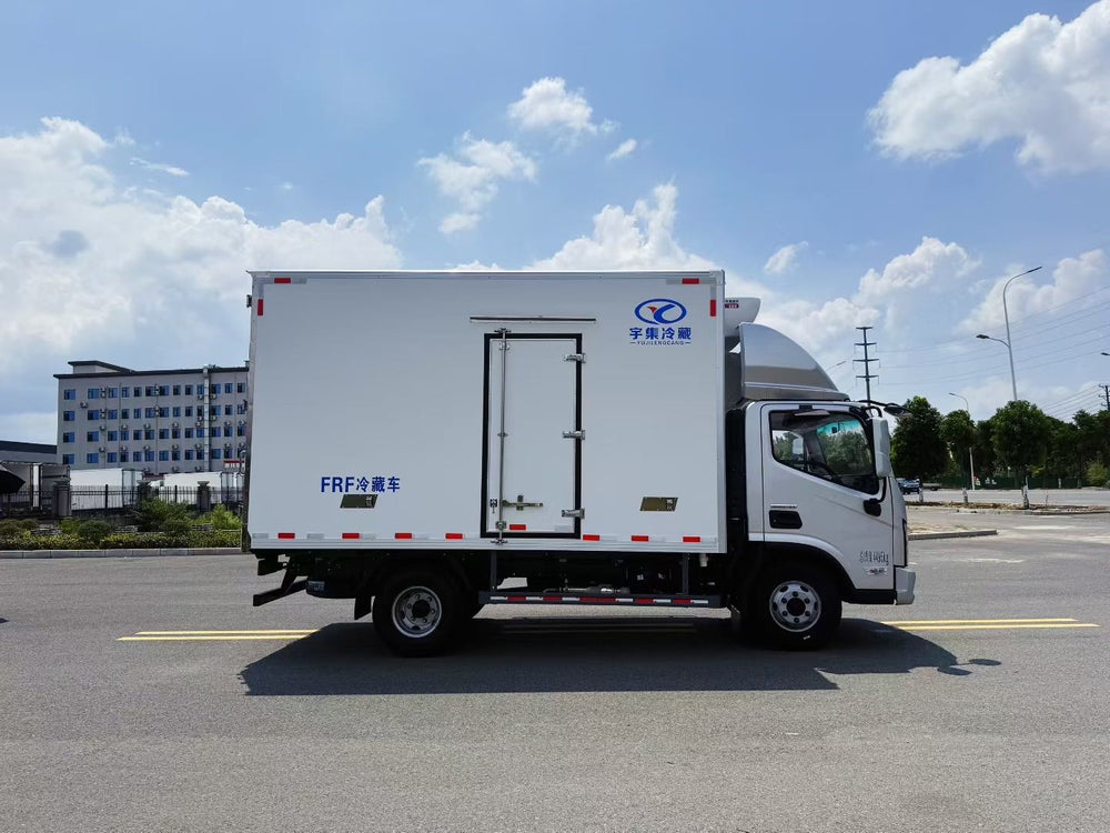 FOTON 4.2m 210HP Refrigerated Truck