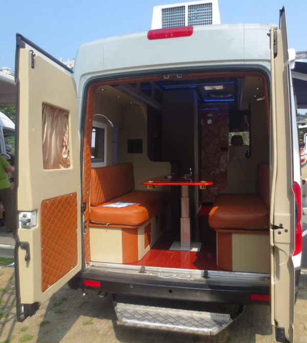 Dongfeng camper Truck