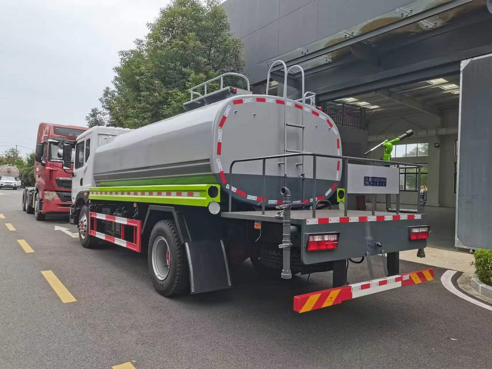 DongFeng 13m³ Guardrail Cleaning Truck