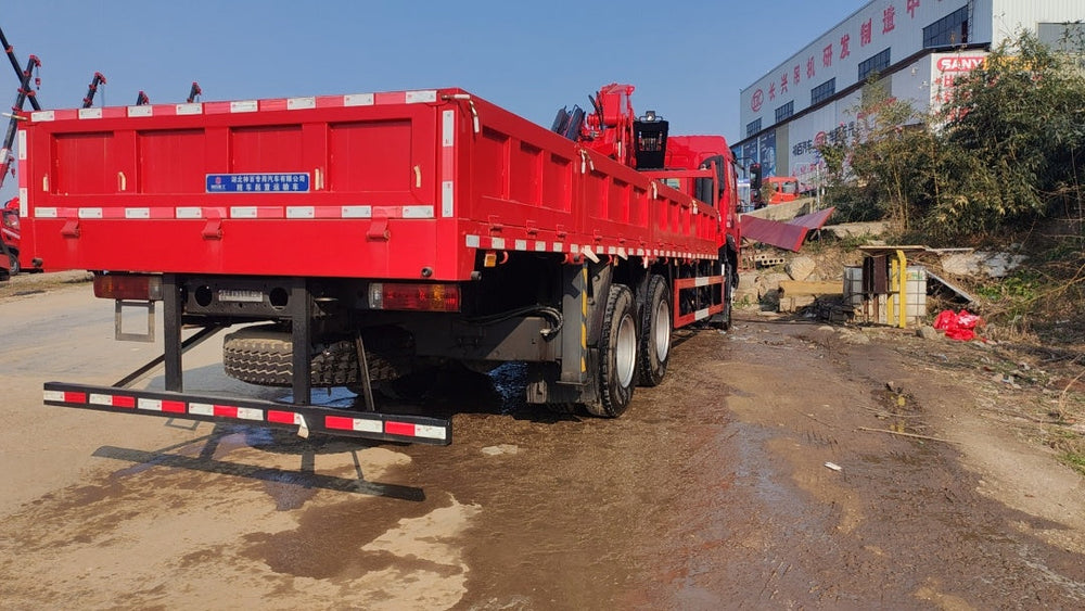 DongFeng 6×4 16T Knuckle Boom Crane